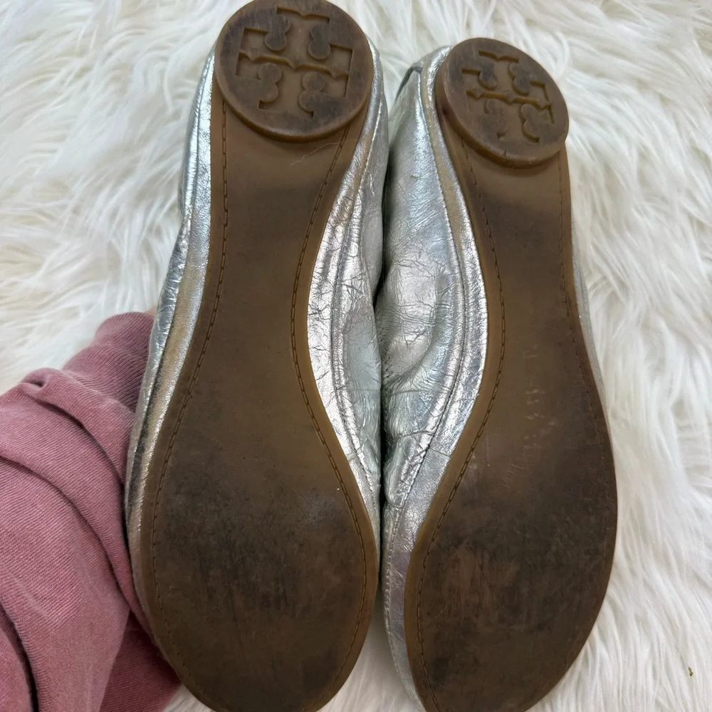 Tory Burch Eddie Metallic Crackled Leather Ballet Flats Silver | Size 8.5